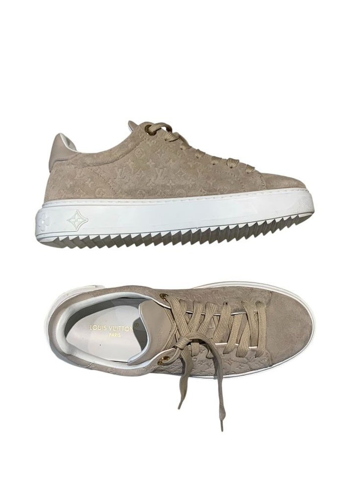 Beige et Blanc LOUIS VUITTON SNEAKERS, 38.5