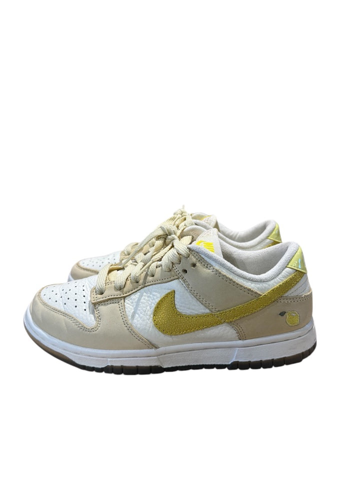 Jaune NIKE Chaussures, 6.5