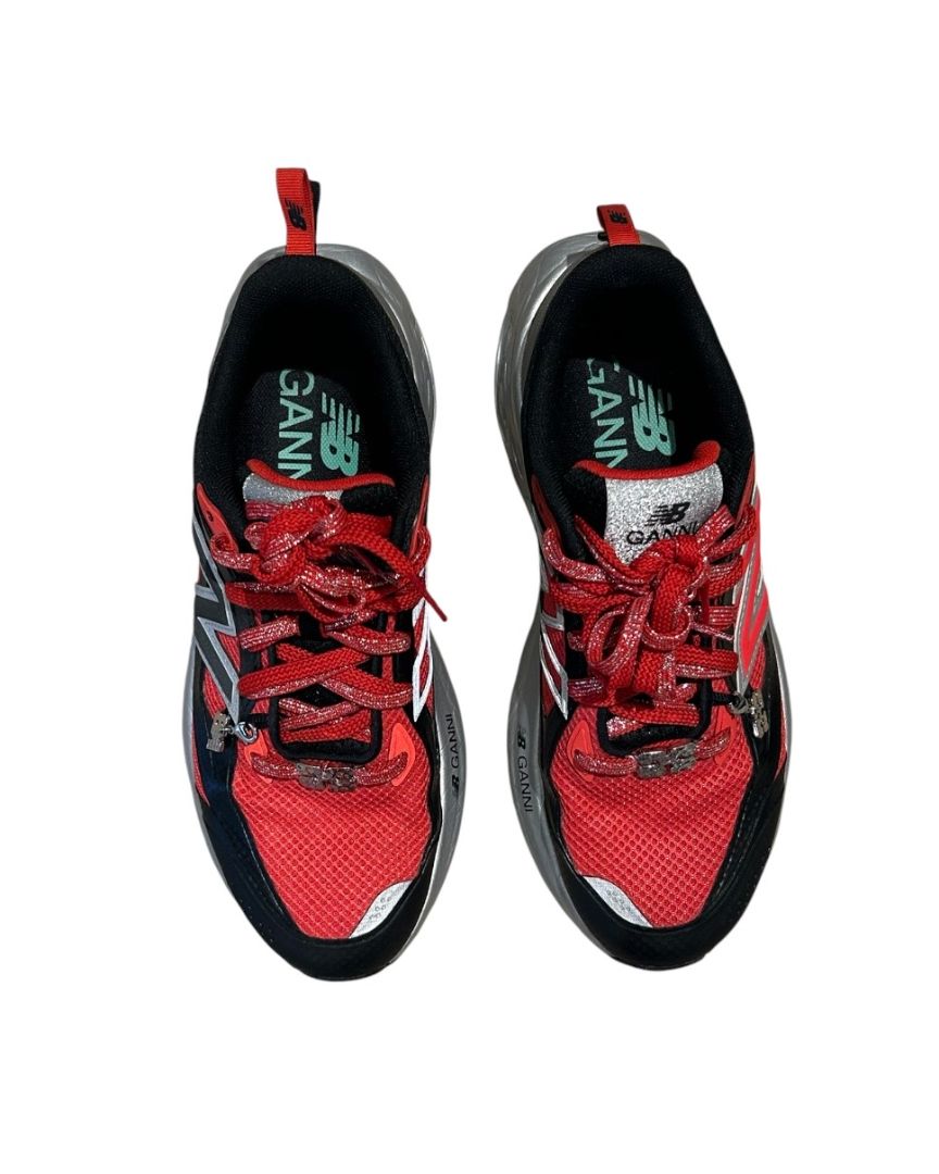Noir, rouge, gris NEW BALANCE X GANNI Chaussures, 38.5