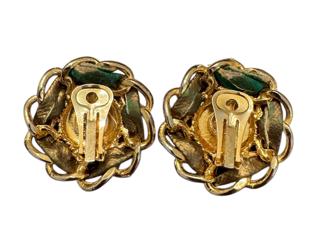 Gris et Or CHANEL Boucles d'oreilles