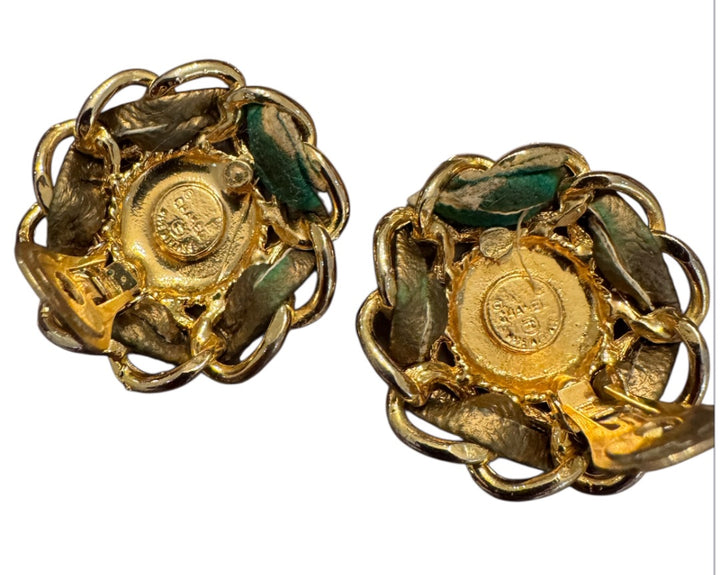 Gris et Or CHANEL Boucles d'oreilles