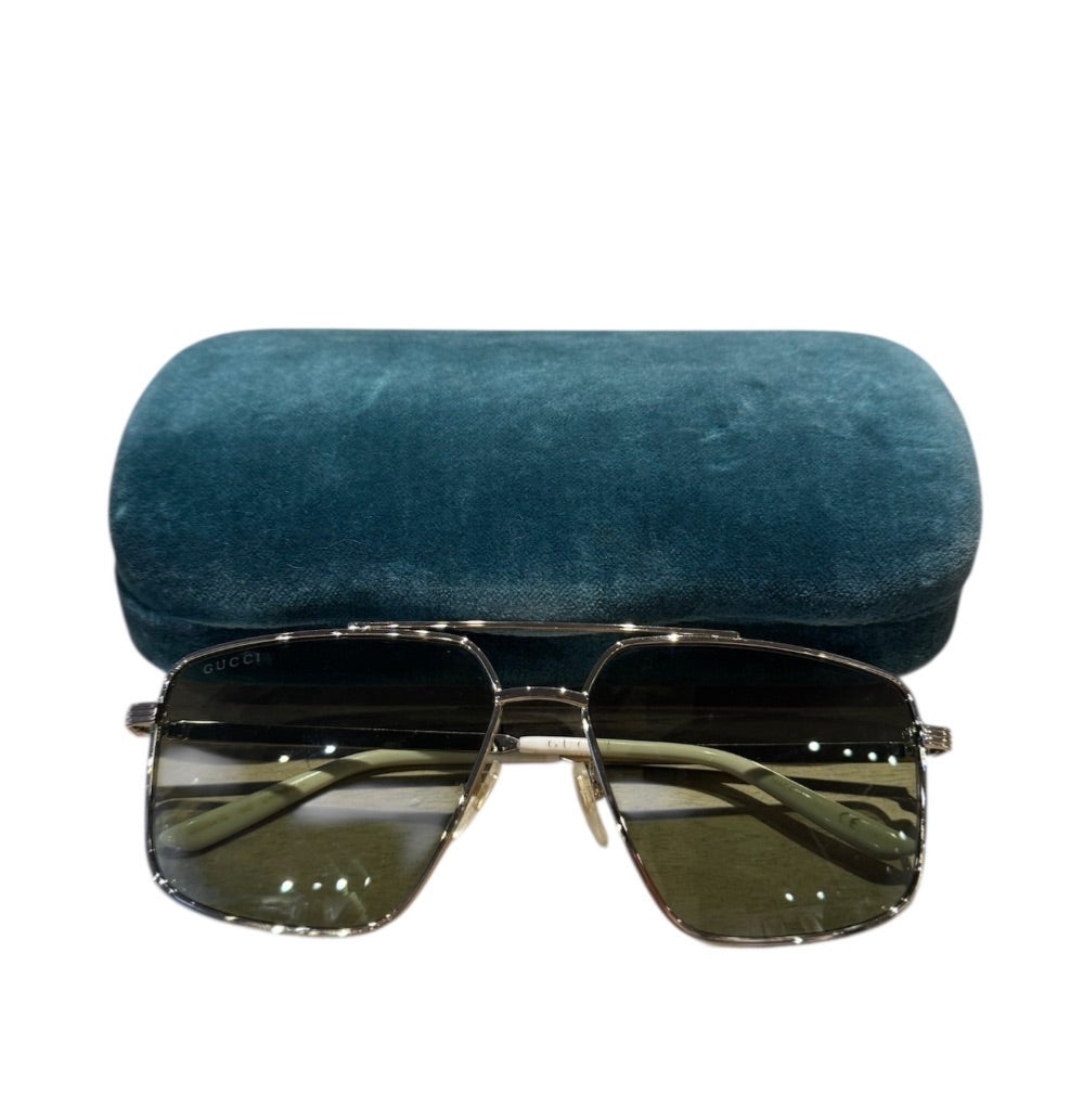 Jaune et Or GUCCI Lunettes de Soleil, CASE INCLUDED