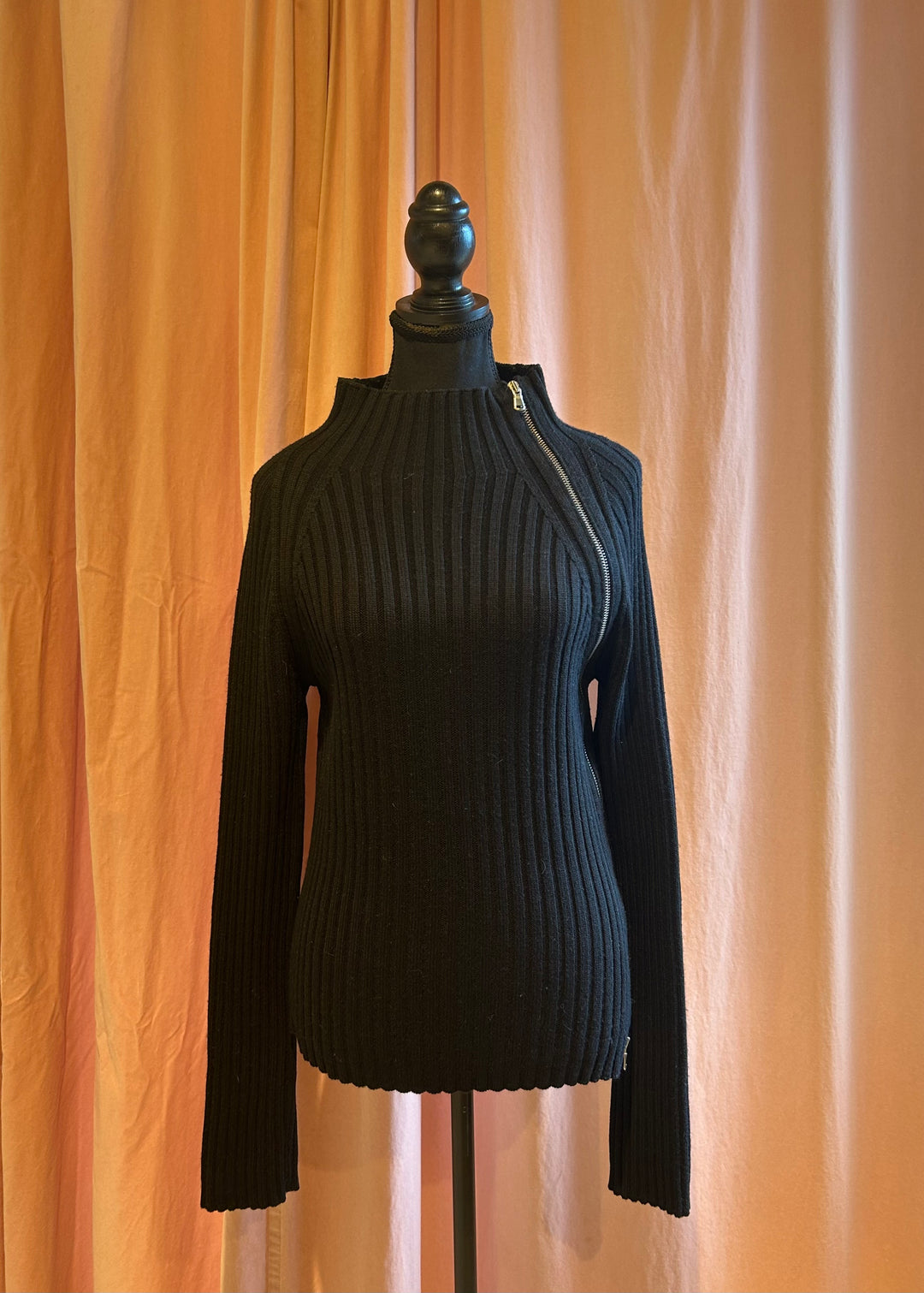 Noir BENETTON Tricots, Grand