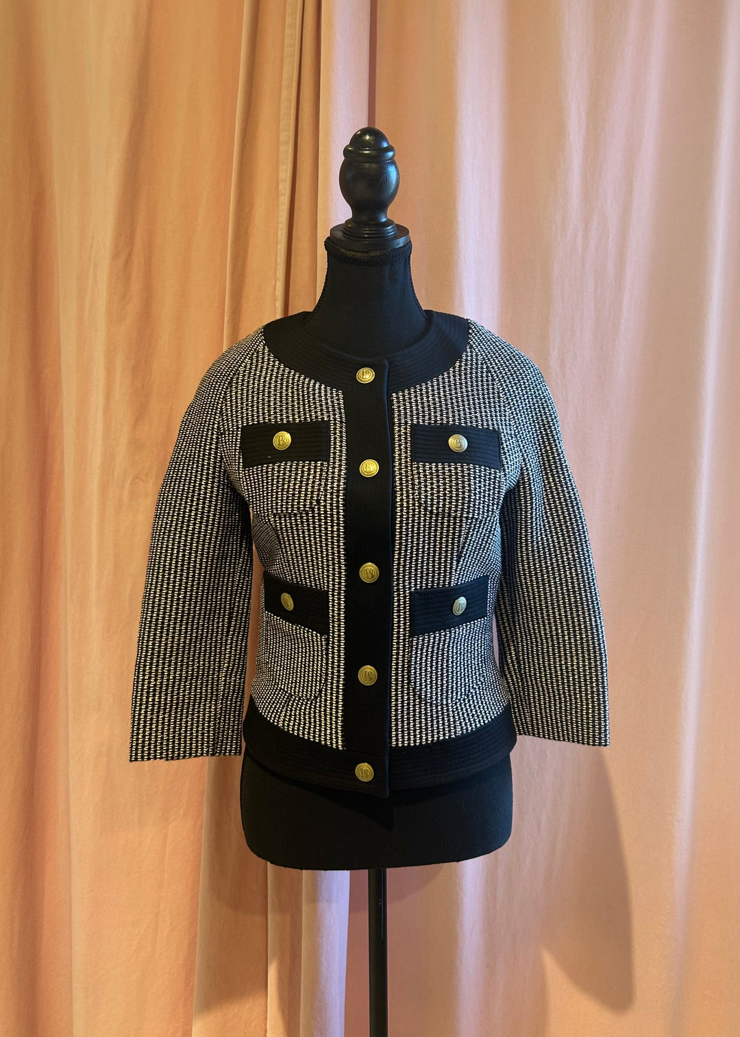 Noir, blanc, rose, or PIERRE BALMAIN VEST, 36