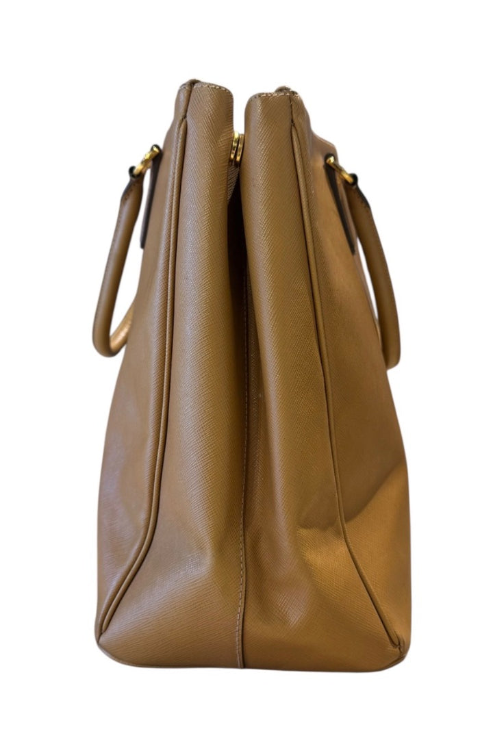 Beige PRADA Sacs, TOTE