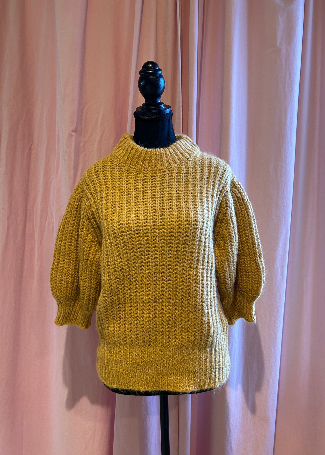 Jaune BASH Tricots, Moyen