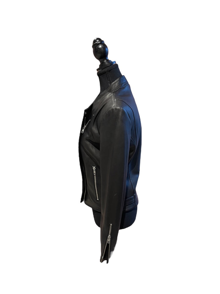 Manteau noir THEORY, Petit