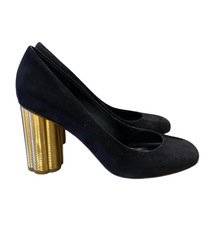 Noir et Or SALVATORE FERRAGAMO pumps, 8