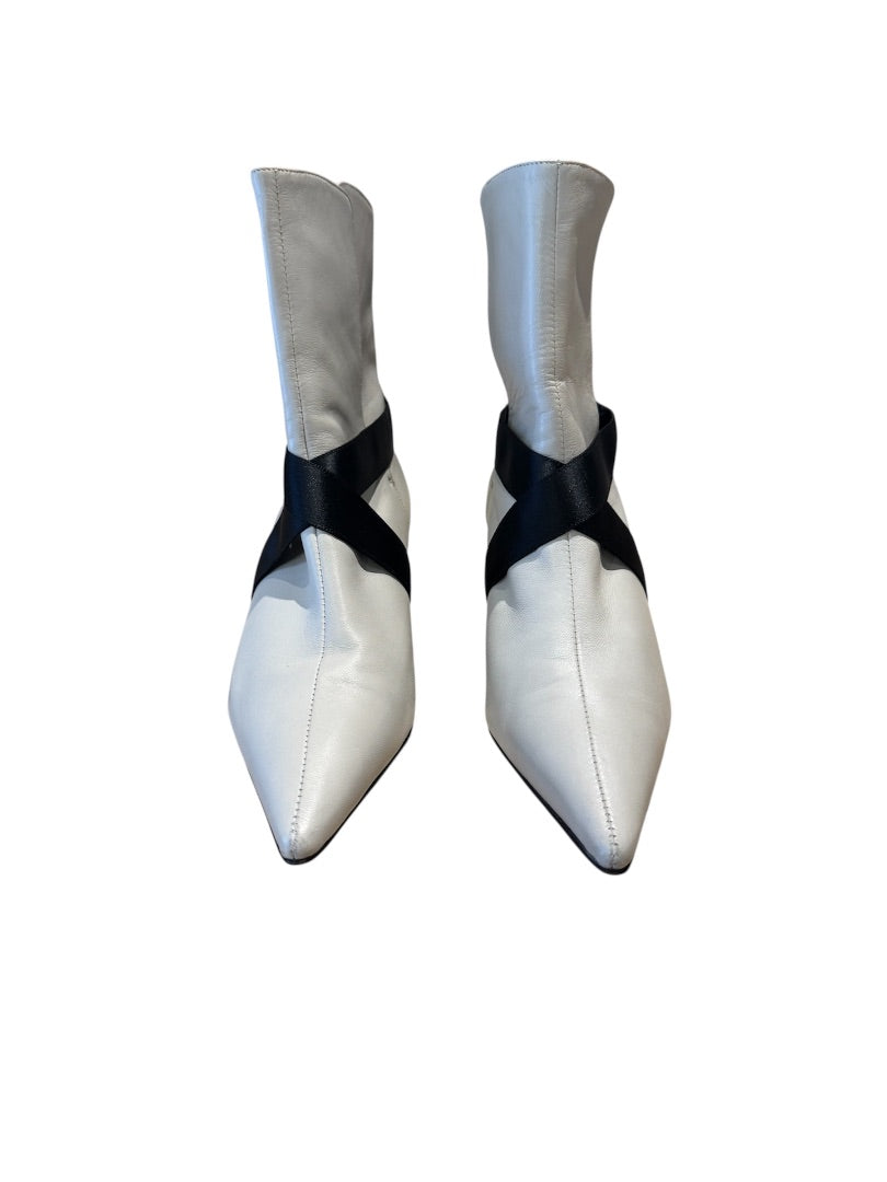 Noir et Blanc PIERRE HARDY BOTTES, 37
