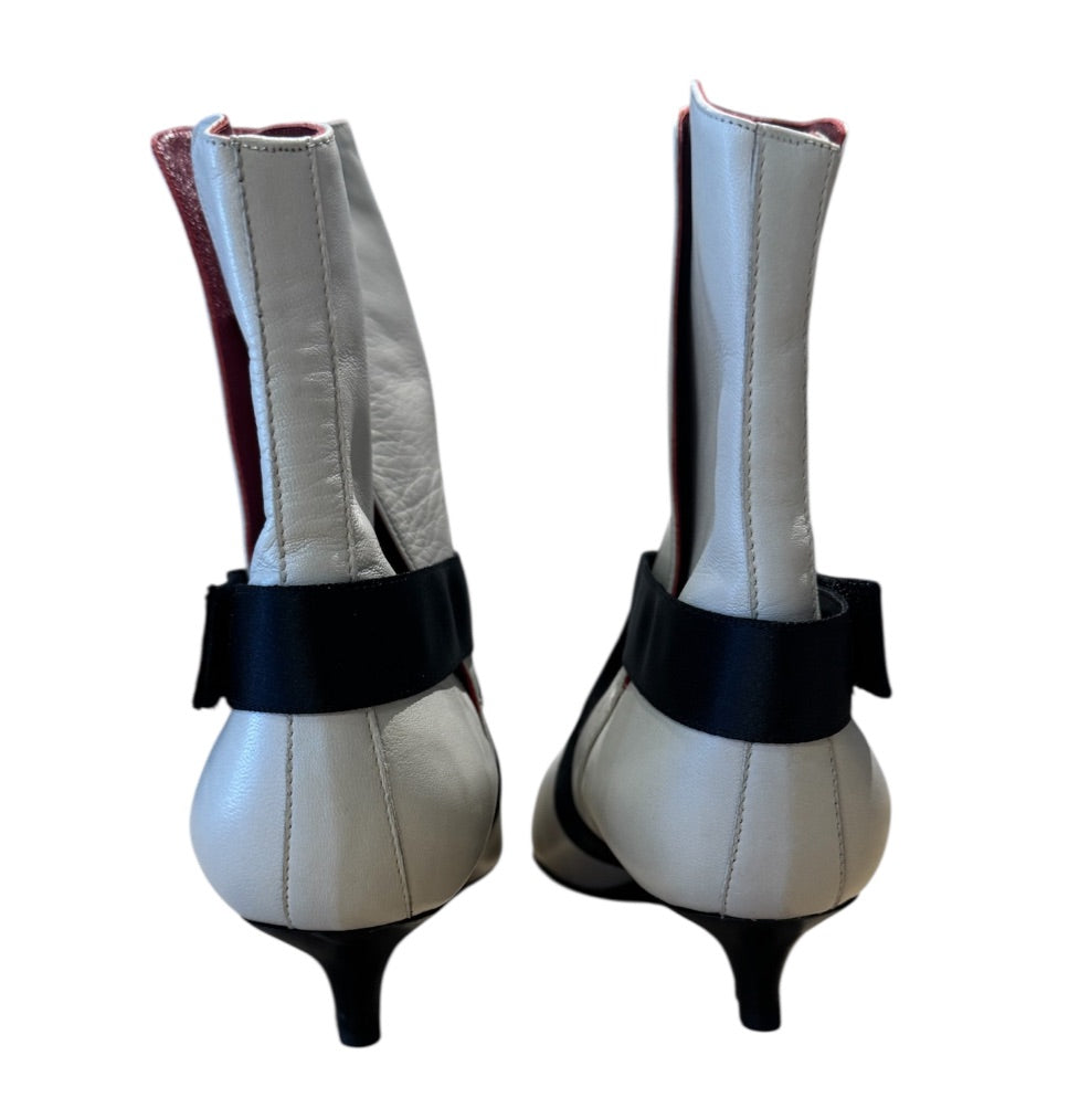 Noir et Blanc PIERRE HARDY BOTTES, 37