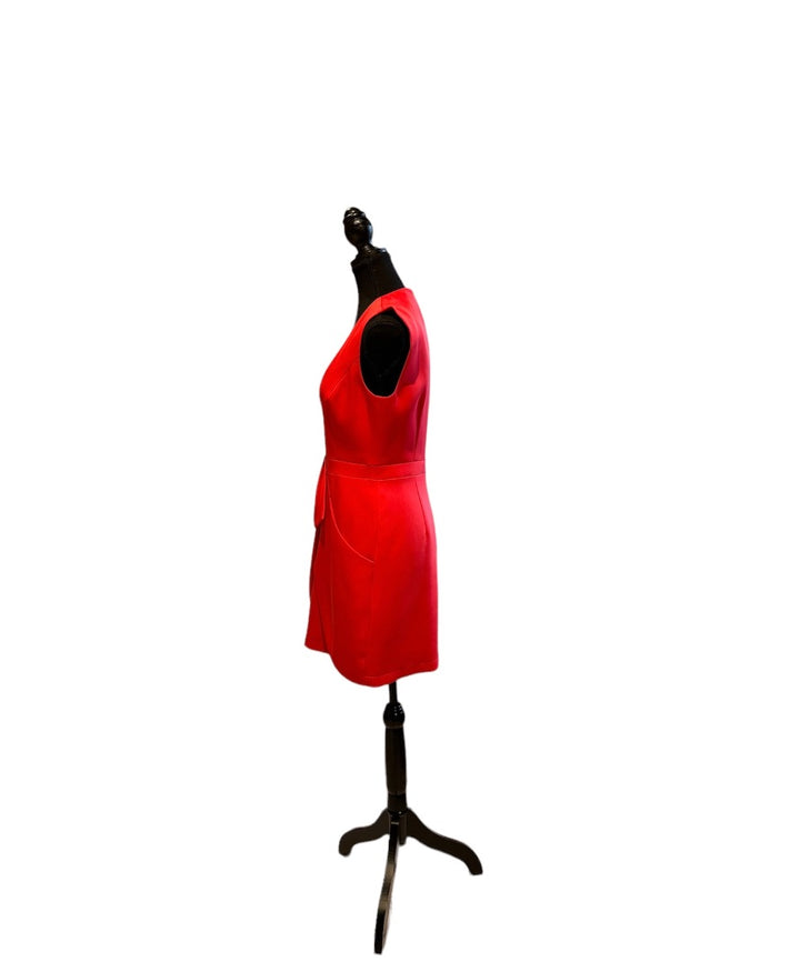 Robe rouge BCBG, 6