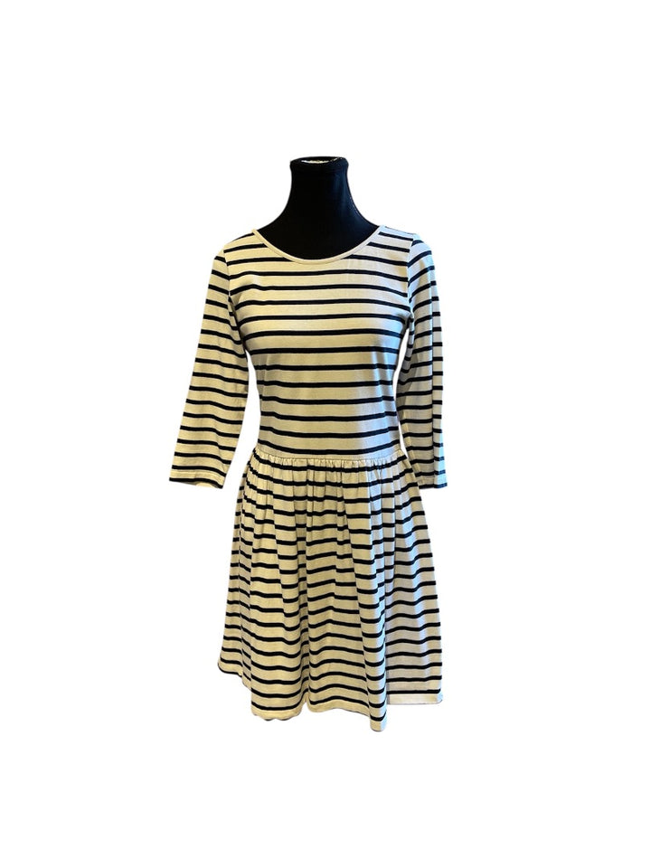Noir et Blanc GANNI Robes, Moyen