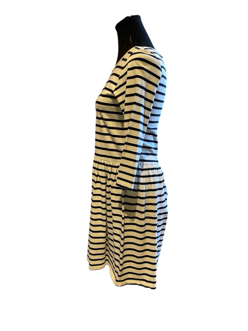 Noir et Blanc GANNI Robes, Moyen