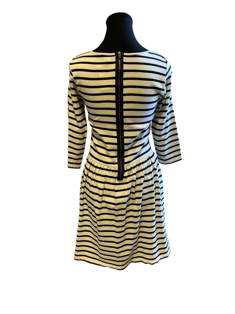 Noir et Blanc GANNI Robes, Moyen